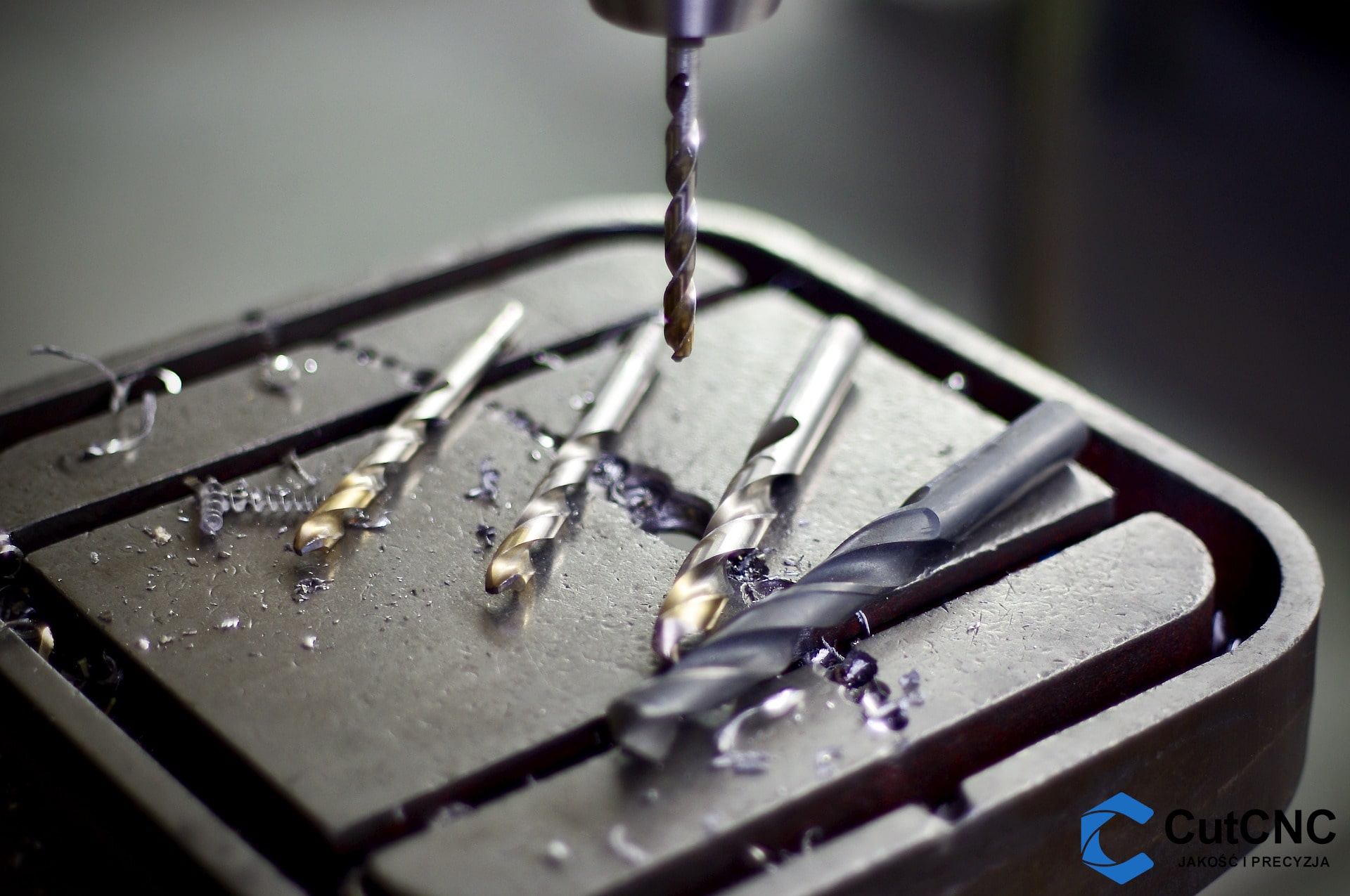 obróbka metali szlifowanie wiercenie mielec